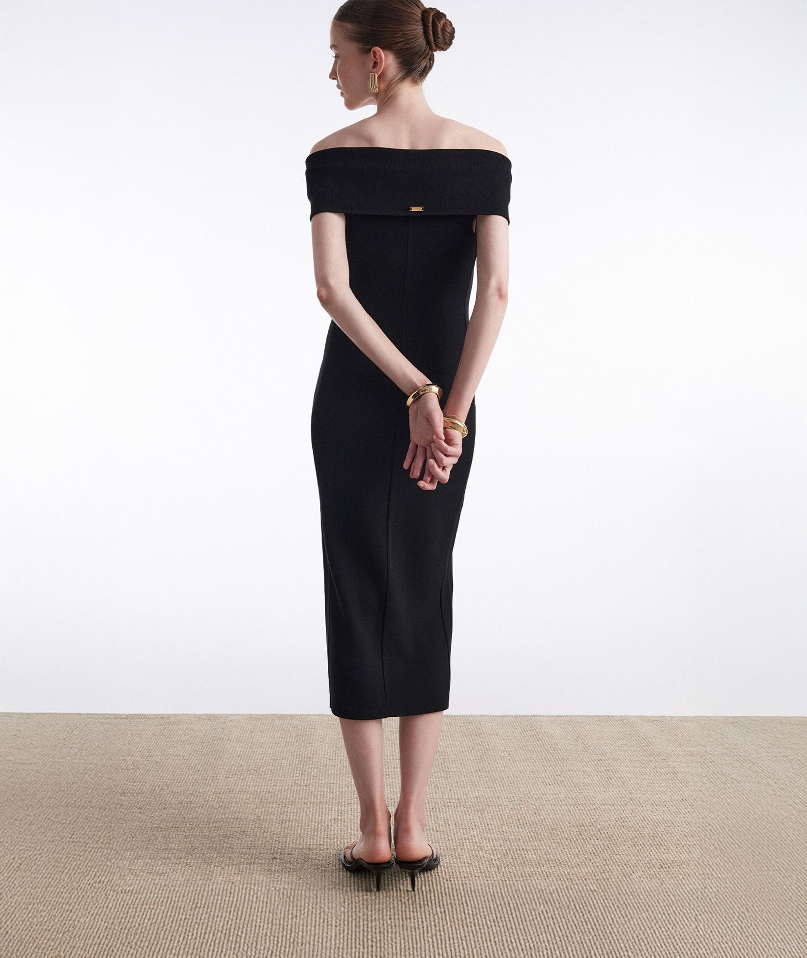 naida off shoulder midi dress Nadia Rapti Black knitted off-shoulder Fine Line midi dress